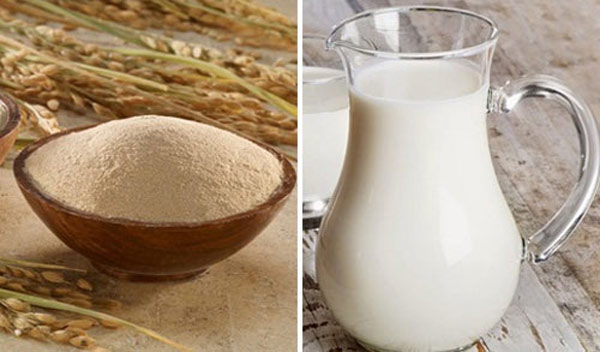 Cám gạo và sữa tươi giúp loại bỏ các vết thâm và cải thiện làn da không đều màu